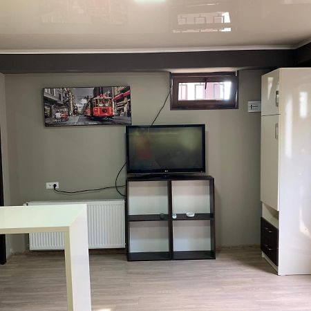 Art Hole Bed and Breakfast Koetaisi Buitenkant foto