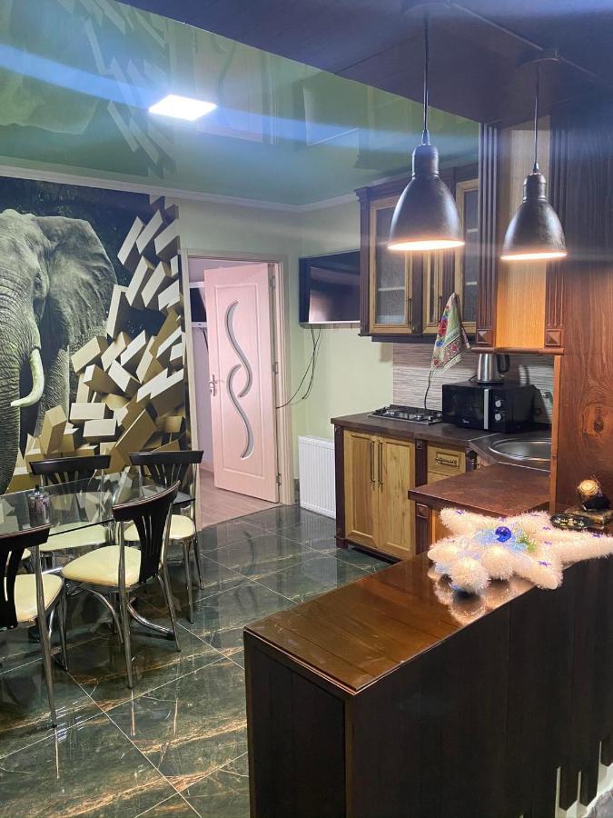 Art Hole Bed and Breakfast Koetaisi Buitenkant foto