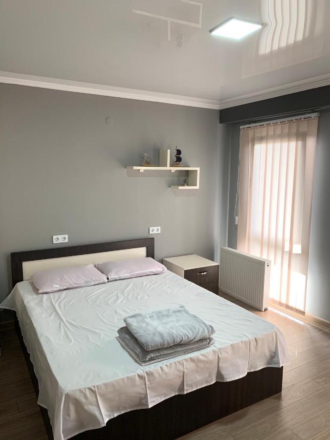 Art Hole Bed and Breakfast Koetaisi Buitenkant foto