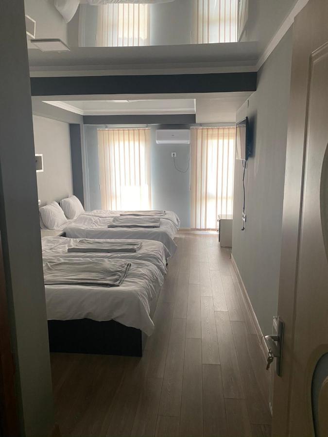 Art Hole Bed and Breakfast Koetaisi Buitenkant foto
