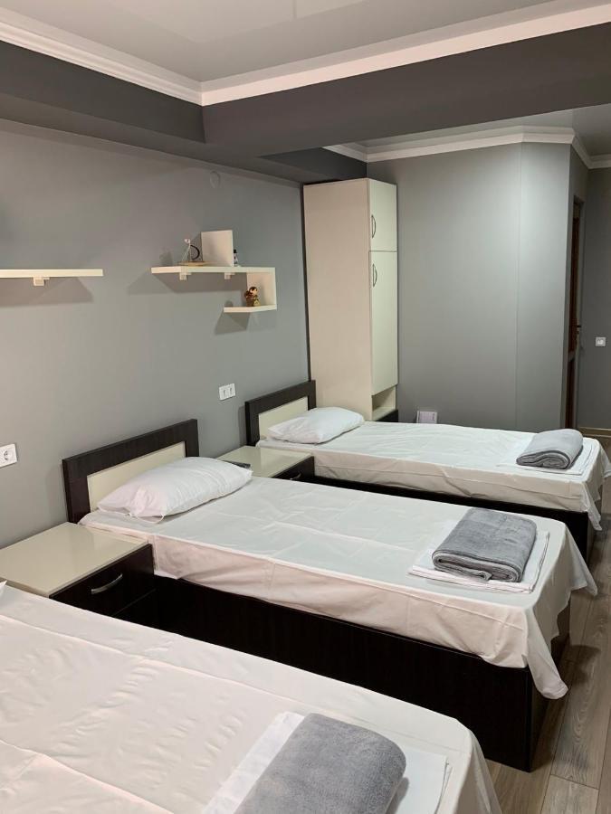 Art Hole Bed and Breakfast Koetaisi Buitenkant foto