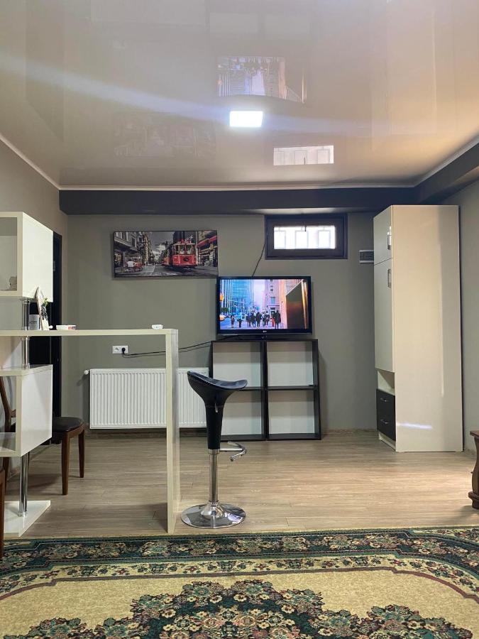 Art Hole Bed and Breakfast Koetaisi Buitenkant foto
