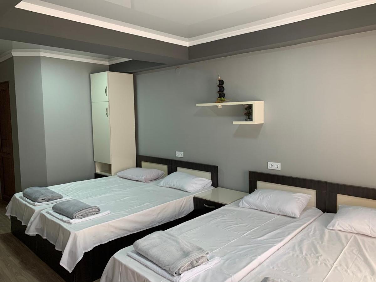 Art Hole Bed and Breakfast Koetaisi Buitenkant foto