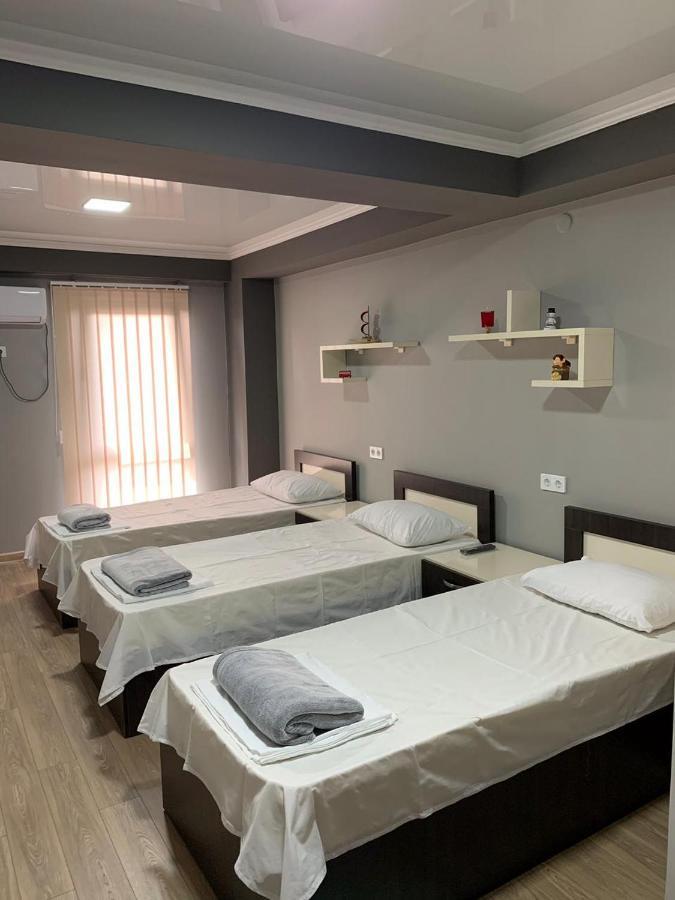 Art Hole Bed and Breakfast Koetaisi Buitenkant foto
